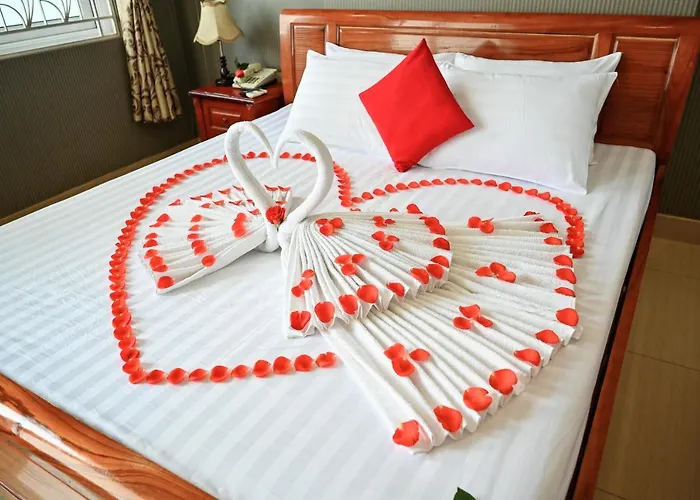 Quang Hoa Airport Hotel